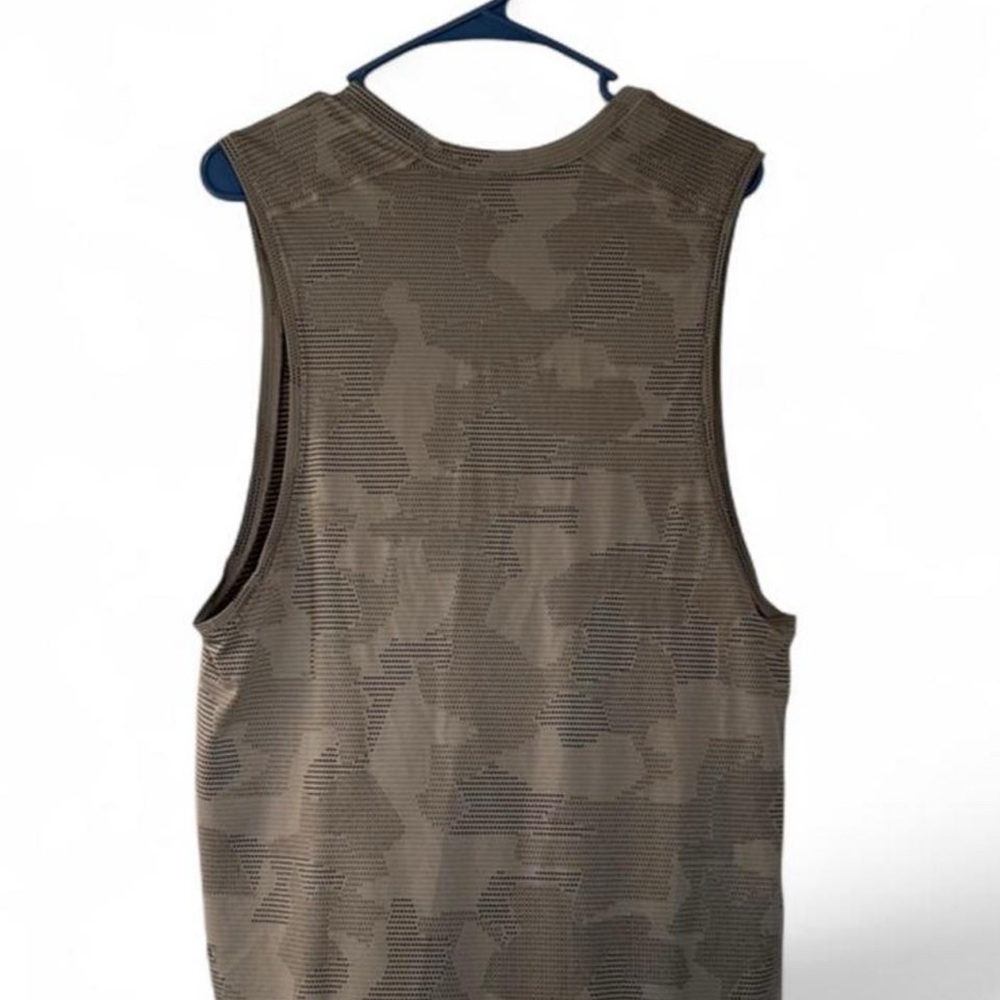 lululemon athletica White/Gray Reversible Camo Performance Tank
